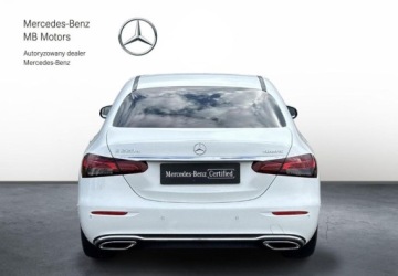 Mercedes Klasa E W213 Limuzyna 2.0 220d 194KM 2020 Mercedes-Benz Klasa E E220 4matic Od dealera Kamera cofania LED Martwe Pole, zdjęcie 3