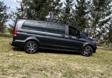 Mercedes Klasa V W447 Długi Facelifting 2.0 250d 190KM 2022 Mercedes-Benz Klasa V BEZWYPADKOWY, serwis ASO, AVANTGARDE, 4X4 hak, 8 osob, zdjęcie 5