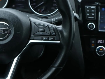 Nissan Qashqai II Crossover Facelifting 1.2 DiG-T 115KM 2018 Nissan Qashqai 1.2 DIG-T, Automat, Skóra, Klima, zdjęcie 17