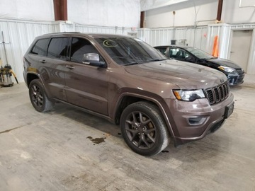 Jeep Grand Cherokee IV 2021 Jeep Grand Cherokee JEEP GRAND CHEROKEE LIMITED 5.7 Benzyna 360KM, zdjęcie 3