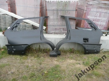 BLATNÍK ZADNÍ PRAVÝ SSANGYONG MUSSO 5252005103