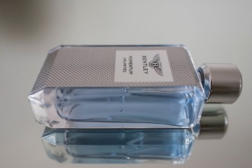 Туалетная вода Bentley Momentum Unlimited для мужчин 100 мл