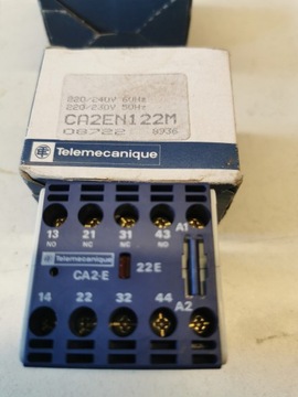 Stycznik Telemacanique CA2 - E 22E CA2EN122M 220V