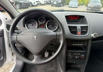 Peugeot 207 Hatchback 5d 1.4 HDi 68KM 2010 Peugeot 207 1,4 HDi 68KM Klimatyzacja 1.4 Diesel 68KM, zdjęcie 14