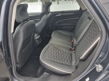 Ford Mondeo V Kombi Facelifting 2.0 Hybrid 187KM 2019 FORD MONDEO 2.0 Hybrid Vignale Panorama Zarejestrowany Bezwypadek, zdjęcie 10