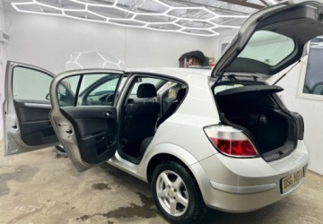 Opel Astra H Cabrio 1.6 ECOTEC 115KM 2006 Opel Astra 1.6 benzyna 1 wlasciciel Serwisowany 1.6 Benzyna 115KM, zdjęcie 29