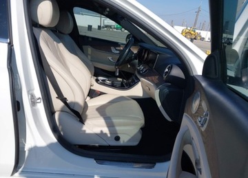 Mercedes Klasa E W213 Cabrio 2.0 300 245KM 2017 Mercedes-Benz Klasa E MERCEDES-BENZ E 300 2.0 Benzyna 244KM, zdjęcie 8