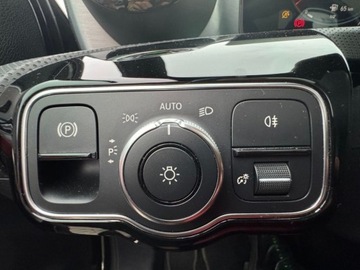 Mercedes Klasa A W177/V177 Hatchback 2.0 220d 190KM 2021 Mercedes-Benz Klasa A 2.0 Diesel 190KM, zdjęcie 26