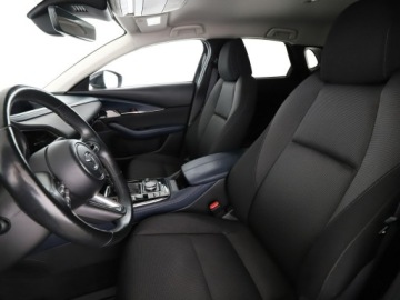 Mazda CX-30 2.0 Skyactiv-G 122KM 2019 Mazda CX-30 mhev grzane fotele kamera navi automat, zdjęcie 12