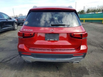 Mercedes GLB 2020 Mercedes-Benz GLB 250 4Matic 2020 2.0 Benzyna 221KM, zdjęcie 2
