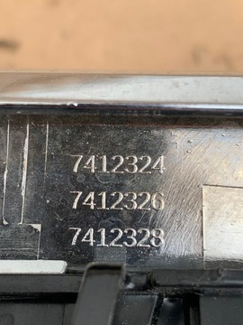 BMW 5 F10 F11 MŘÍŽKA MASKA PRAVÝ 7412324