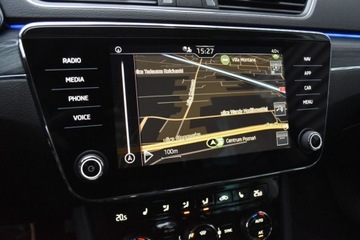 Skoda Superb III Kombi Facelifting 2.0 TSI 190KM 2021 Skoda Superb SalonPL Combi Style TSI 190KM DSG7 ACC Pakiety Matrix Alcanta, zdjęcie 18