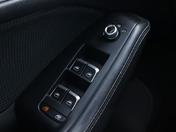 Audi Q5 I SUV Facelifting 2.0 TDI 177KM 2013 Audi Q5 2.0 TDI, 174 KM, 4X4, Automat, Skóra, zdjęcie 17