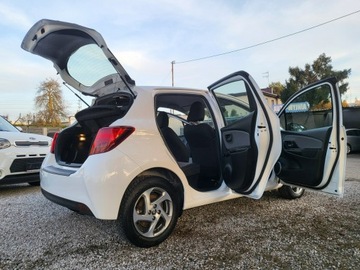 Toyota Yaris III Hatchback 5d Facelifting Hybrid 100KM 2016 Toyota Yaris 1.5 Hybrid 100% Org Przebieg 132 Tyś, zdjęcie 11
