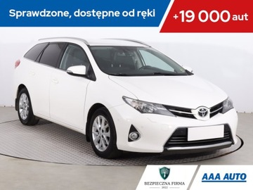 Toyota Auris II Touring Sports Valvematic 130 132KM 2014 Toyota Auris 1.6 Valvematic, Salon Polska, Skóra