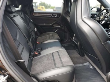 Porsche Cayenne III 2023 Porsche Cayenne 2023 PORSCHE CAYENNE GTS 4.0 Benzyna 500KM, zdjęcie 10