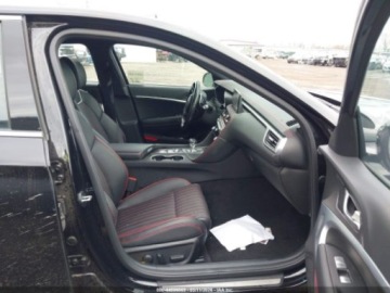  Genesis G70 2.5T 2024 2.5 Benzyna 300KM, zdjęcie 9