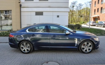 Jaguar XF I Sedan 2.7 BiTurbo D 207KM 2008 Jaguar XF Skory Automat 2.7 Diesel 207KM, zdjęcie 4