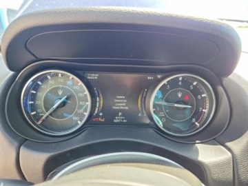 Maserati Levante 2022 Maserati Levante Base 2022 3.0 Benzyna 345KM, zdjęcie 9