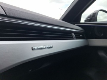 Audi A4 B9 Limousine Facelifting 2.0 40 TDI 204KM 2022 Audi A4 Limousine 40 TDI Quattro Sline Stronic 204KM MatrixLEDPanoramaVirt, zdjęcie 14