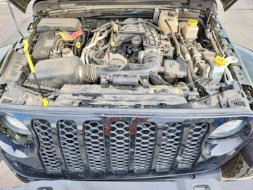 Jeep Gladiator 2022 Jeep Gladiator Sport 2022 3.6 Benzyna 285KM, zdjęcie 6