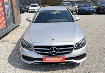 Mercedes Klasa E W213 Limuzyna 1.6 200d 160KM 2020 Mercedes-Benz Klasa E E200 d 160 KM Bdb Stan 2020r 87.000 km Warszawa, zdjęcie 11