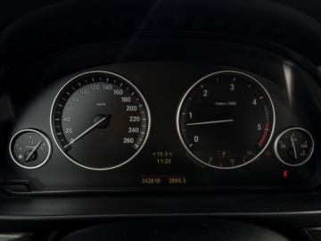 BMW Seria 5 F10-F11 Limuzyna 530d 245KM 2010 BMW 530 M-Pakiet, Fotel komfortowy, Ksenony, Nawig, zdjęcie 9