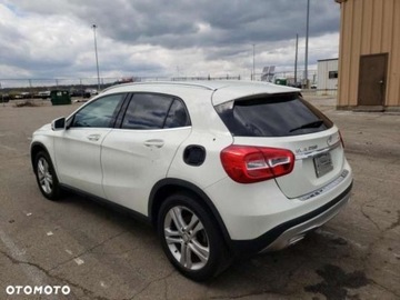 Mercedes GLA I Off-roader 2.0 250 211KM 2017 Mercedes-Benz GLA Mercedes-Benz GLA 250 4-Matic, zdjęcie 3