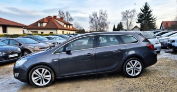 Opel Astra J Sports Tourer 1.4 Turbo ECOTEC 140KM 2011 Opel Astra BENZYNA AUTOMAT bogata wersja COSMO nawigacja okazja 1.4, zdjęcie 24