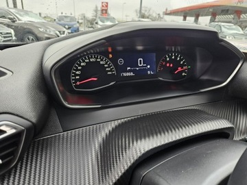 Peugeot 2008 II SUV 1.2 PureTech 130KM 2020 Peugeot 2008 1,2 benzyna 130KM nawigacja led, zdjęcie 12