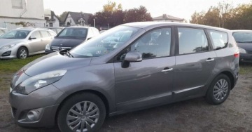 Renault Scenic III Van 2.0 16v 140KM 2011 Renault Scenic 3 skrzynia biegów automatyczna wyposażony zarejestrowany