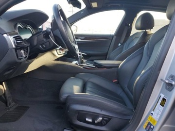 BMW Seria 5 G30-G31 2019 BMW Seria 5 530E 2019 2.0l 2.0 Hybryda 248KM, zdjęcie 7