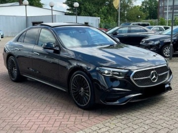 Mercedes Klasa E W214 Sedan 2.0 220d 197KM 2026 E Klasa 220 d 4-Matic AMG 2.0 (197KM) 2026, zdjęcie 1