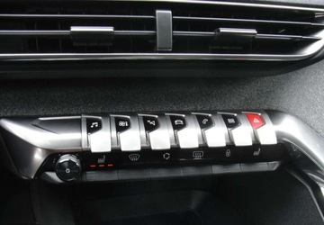 Peugeot 5008 II Crossover Facelifting 2.0 BlueHDi 177KM 2020 Peugeot 5008 Peugeot 5008 BlueHDi 180 EAT8 GT Pack 2.0 Diesel 177KM, zdjęcie 19