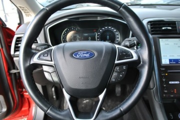 Ford Mondeo V Liftback Facelifting 2.0 EcoBlue 150KM 2020 Ford Mondeo Liftback Titanium 2,0EcoBlue 150KM A8, zdjęcie 16