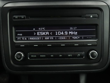 Skoda Fabia II Kombi Facelifting 1.2 TSI 85KM 2014 Skoda Fabia 1.2 TSI, Salon Polska, Klima, zdjęcie 11