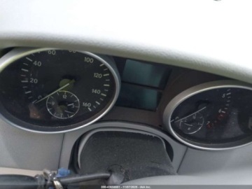 Mercedes Klasa M W164 2008 Mercedes-Benz ML 550 4Matic 2008 5.5 Benzyna 382KM, zdjęcie 6