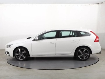 Volvo V60 I Kombi Facelifting 1.6 T3 150KM 2014 Volvo V60 T3 1.6, Salon Polska, Skóra, Navi, zdjęcie 2