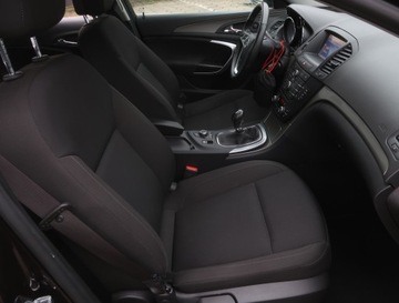 Opel Insignia I Sports Tourer 2.0 CDTI ECOTEC 160KM 2013 Opel Insignia 2.0 CDTI, Navi, Xenon, Klima, zdjęcie 8