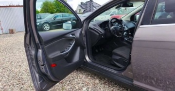 Ford Focus III Kombi 1.6 EcoBoost 150KM 2014 Ford Focus Ford Focus 1.6 Benzyna 150KM, zdjęcie 13