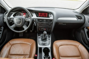 Audi A4 B8 Avant 2.0 TDI 143KM 2009 Audi A4 Avant S-Line ! 2.0TDI 143KM ! Opłacona !, zdjęcie 4