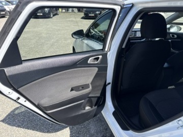 Kia Ceed III Kombi Facelifting 1.5 T-GDI 160KM 2022 Kia Cee'd Gwarancja.Ful-led. Kamera. Asystent pas., zdjęcie 15
