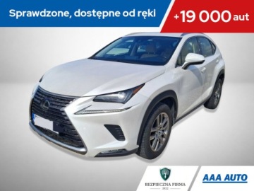 Lexus NX I SUV Facelifting 300 238KM 2019 Lexus NX 300t, Salon Polska, Serwis ASO, 4X4