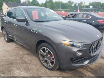 Maserati Levante 2023 Maserati Levante GT, 2023r., 4x4, 3.0L 3.0 Benzyna 345KM, zdjęcie 1