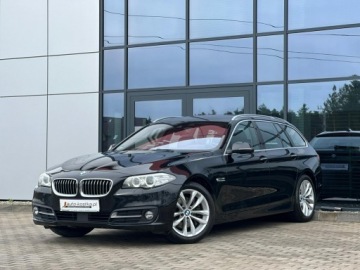 BMW Seria 5 F10-F11 Touring Facelifting 525d 218KM 2017 BMW 525 Bixenon! El.klapa Skóra Asystent Czujniki