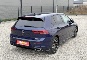 Volkswagen Golf VIII Variant 1.5 eTSI 130KM 2021 Volkswagen Golf 1.5 TSI R-Line 130 KM 2021r Warszawa 1.5 Benzyna, zdjęcie 4