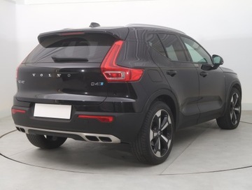 Volvo XC40 Crossover 2.0 D4 190KM 2018 Volvo XC40 D4 AWD, Salon Polska, Serwis ASO, zdjęcie 4