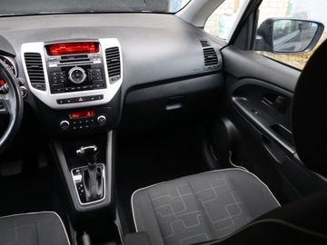 Kia Venga Mikrovan Facelifting 1.6 DOHC 124KM 2015 Kia Venga 1.6 CVVT, Automat, Klima, Klimatronic, zdjęcie 6