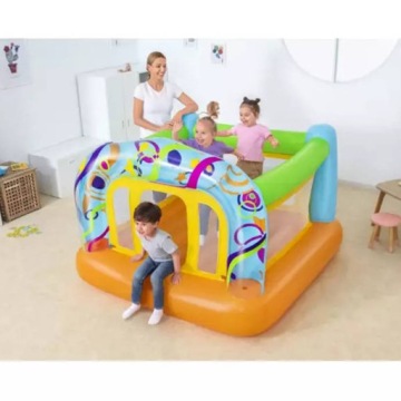 Надувной замок с насосом 175 x 173 x 130 см Bestway