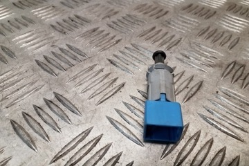 SENZOR PEDÁLU BRZDY MITSUBISHI COLT VI (Z3_A Z2_A) MR977585 1.1L